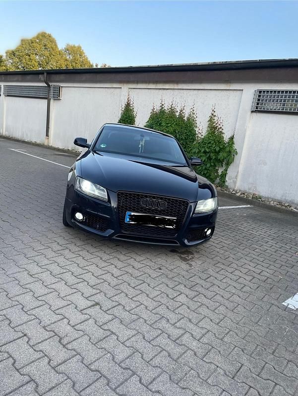 Blau Gebraucht 2011 Audi A5 Coupé | 8.850 € (Etwas zu teuer) - Bild 1/4