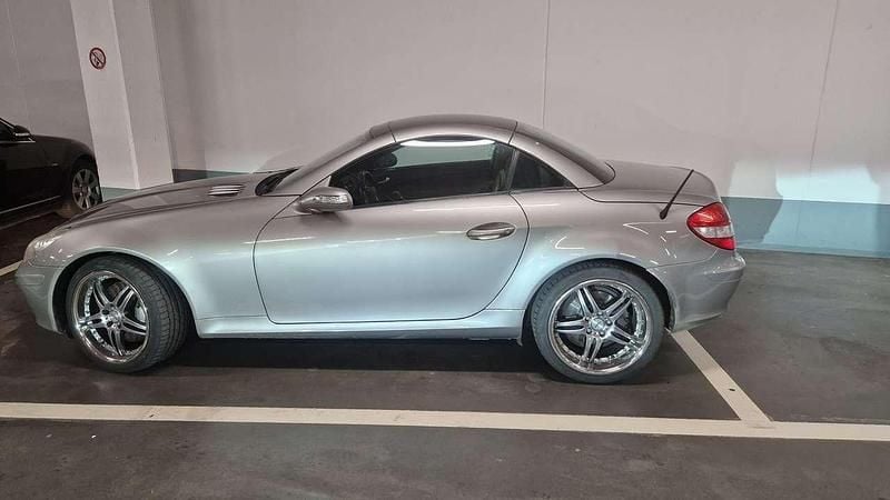 Beige Gebraucht 2007 Mercedes SLK350 Cabrio | 14.950 € (Teuer) - Bild 1/4