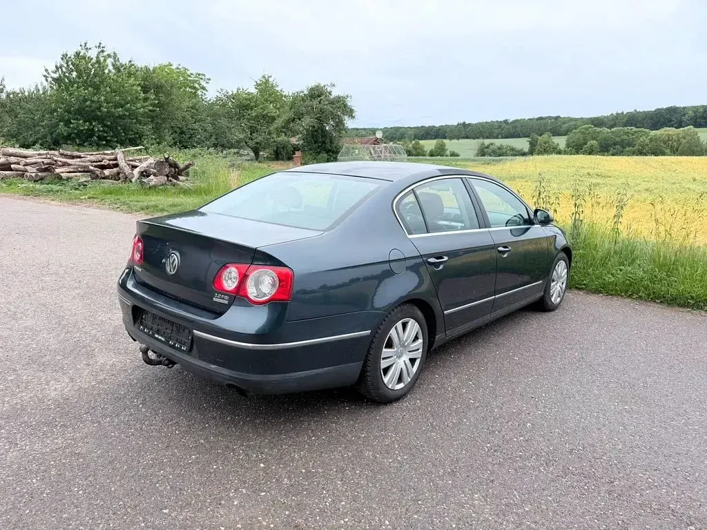 Gebraucht VW Passat Highline 150 PS (110 kW) 2007 Blau Limousine