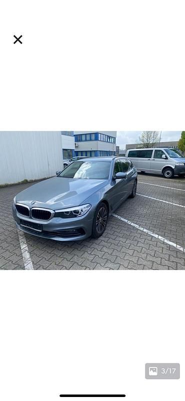 Grau Gebraucht 2018 BMW 520 Kombi | 14.000 € (Superpreis) - Bild 1/4
