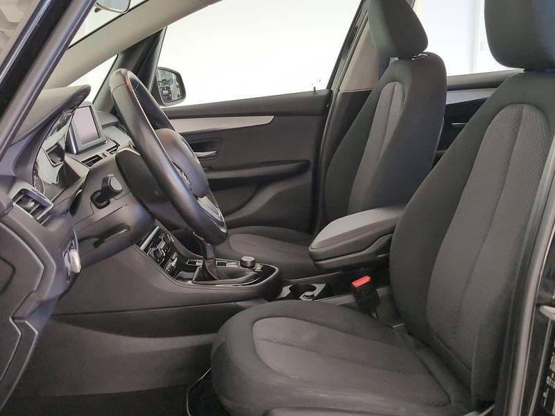 Gebraucht BMW 218 Active Tourer 136 PS (100 kW) 2017 Black sapphire metallic Van / Kleinbus
