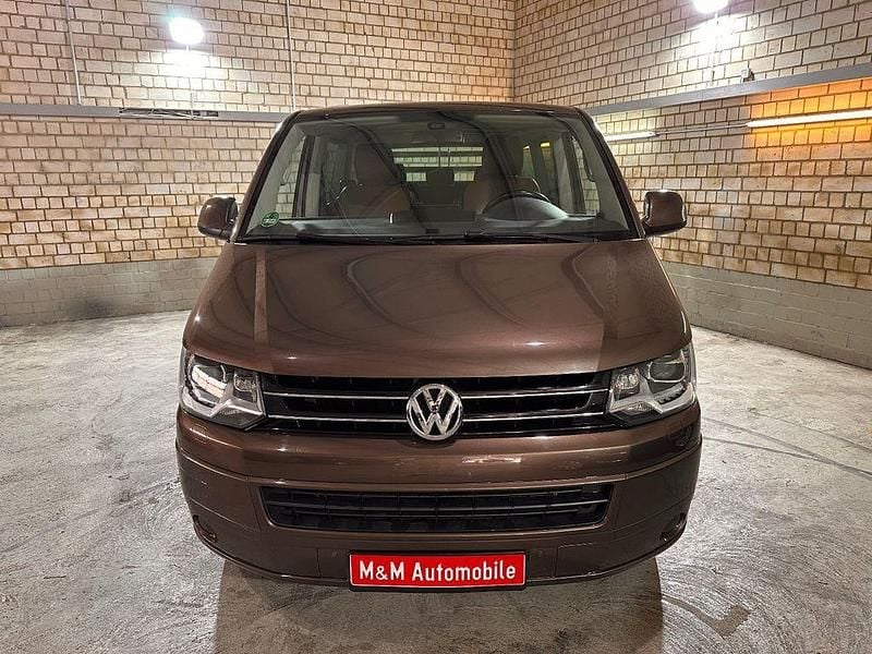 Second-hand VW Multivan 179 CP (131 kW) 2016 Maro Monovolum