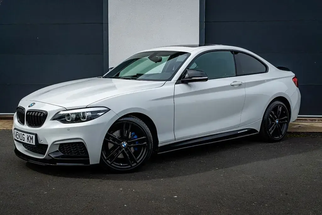 Gebraucht BMW 230 M Sport 252 PS (185 kW) 2018 Weiß