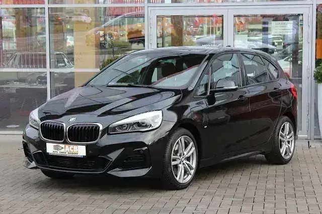 Gebraucht BMW 225 Active Tourer iPerformance 224 PS (164 kW) 2021 Schwarz Van / Kleinbus