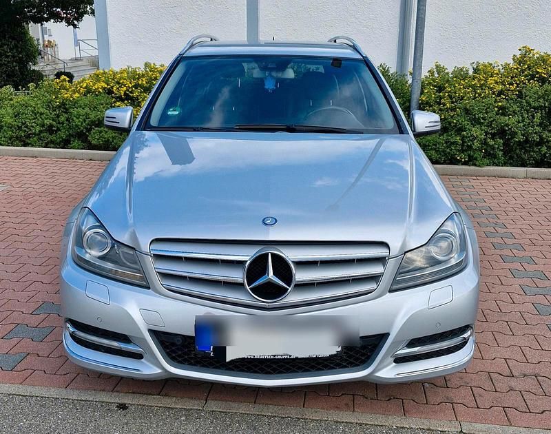 Silber Gebraucht 2011 Mercedes C250 Kombi | 6.700 € (Superpreis) - Bild 1/4
