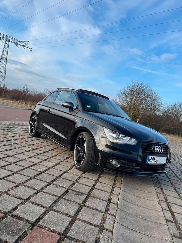 Gebraucht Audi A1 S-Line 140 PS (102 kW) 2014 Schwarz Kleinwagen