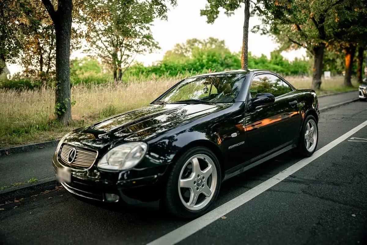 Gebraucht Mercedes SLK230 AMG 193 PS (141 kW) 1999 Schwarz Cabrio