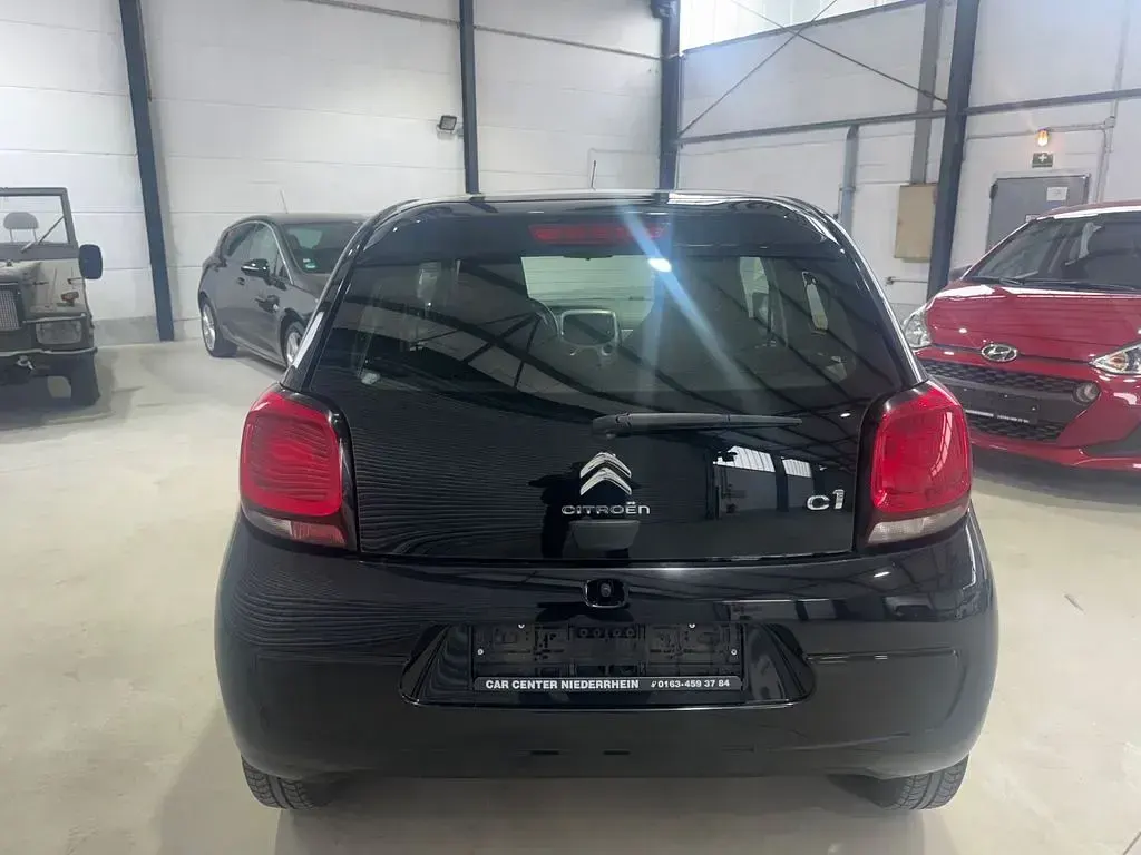 Gebraucht Citroën C1 SELECTION 82 PS (60 kW) 2017 Schwarz Kleinwagen