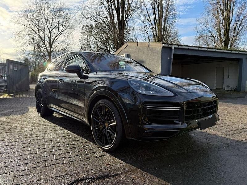 Schwarz Gebraucht 2019 Porsche Cayenne Turbo SUV | 69.900 € (Guter Preis) - Bild 1/4