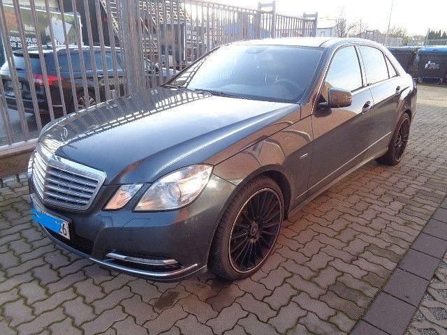 Gebraucht Mercedes E350 Elegance 265 PS (194 kW) 2010 Grau Limousine
