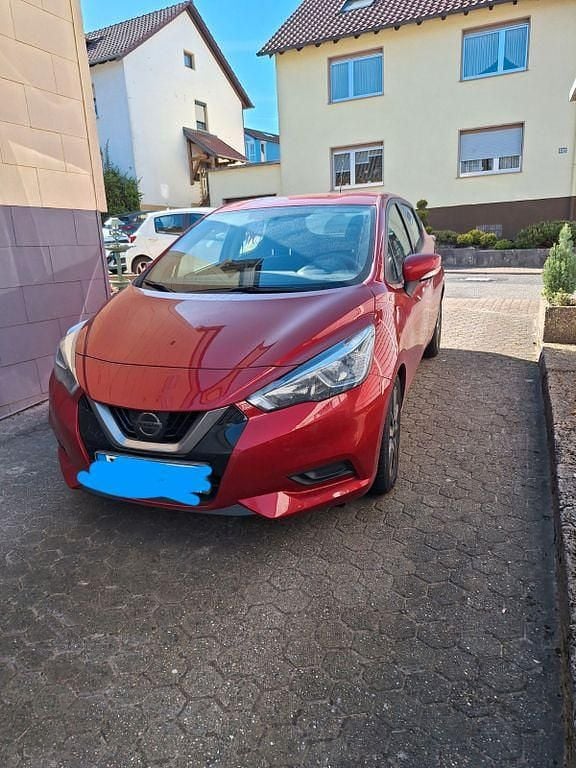Gebraucht Nissan Micra Acenta 90 PS (66 kW) 2018 Rot Kleinwagen