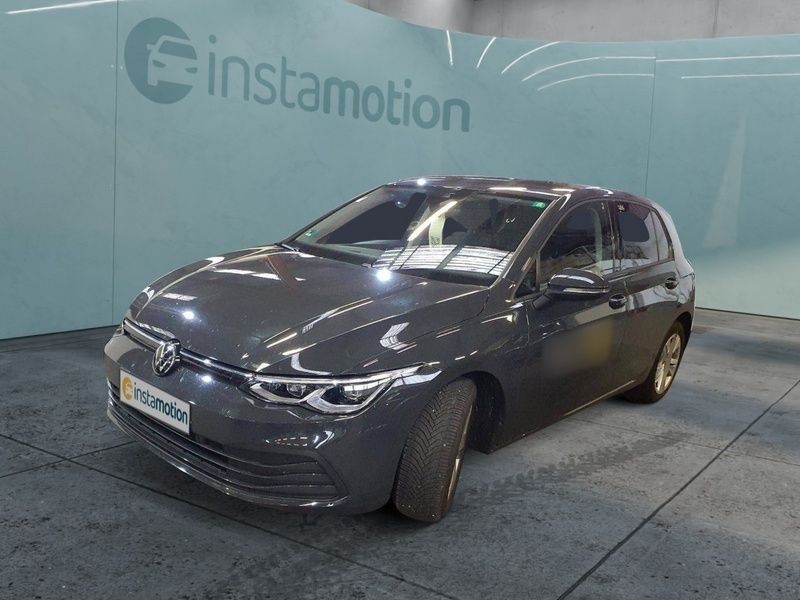 Grau Gebraucht 2023 VW Golf VIII Life Limousine | 21.240 € (Guter Preis) - Bild 1/2