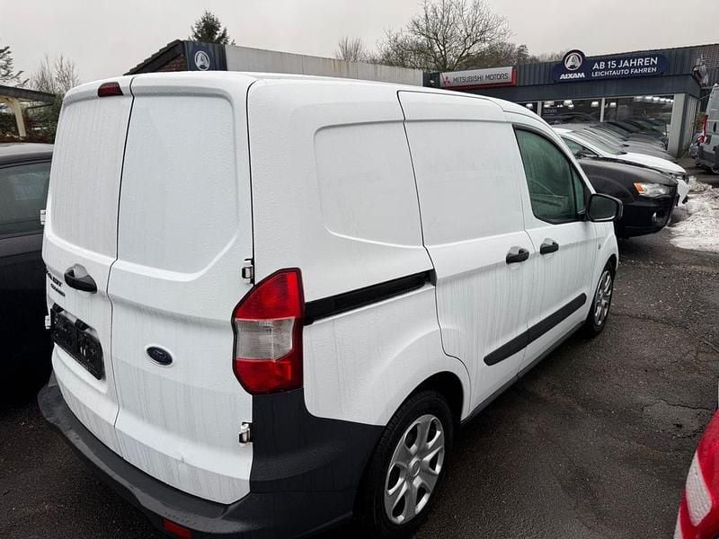Gebraucht Ford Transit Basis 75 PS (55 kW) 2018 Weiß Limousine
