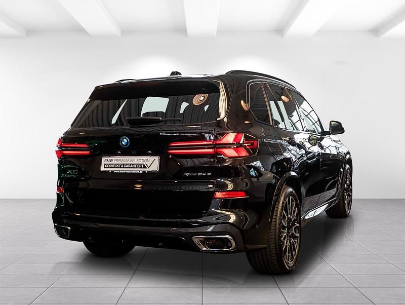 Gebraucht BMW X5 Comfort Edition 489 PS (359 kW) 2025 Black sapphire metallic (schwarz) SUV