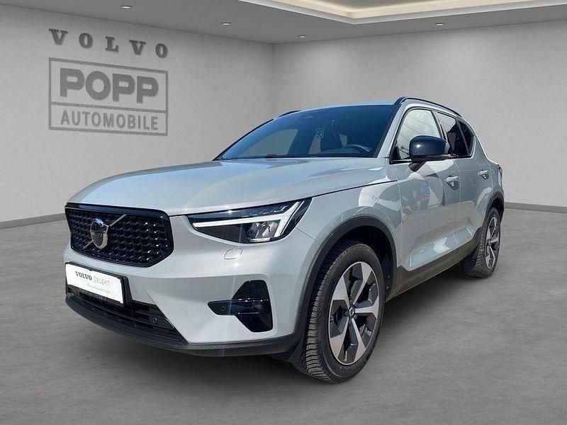 Vapour grey / metallic Gebraucht 2024 Volvo XC40 Plus SUV | 36.450 € (Fairer Preis) - Bild 1/4