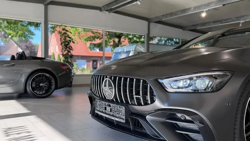 Gebraucht Mercedes AMG GT 43 AMG 367 PS (269 kW) 2023 Grau Coupé