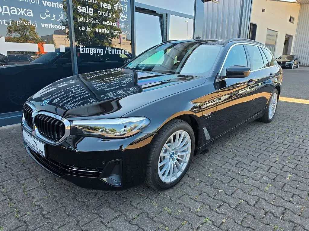 Gebraucht BMW 530e 292 PS (214 kW) 2022 Schwarz Limousine