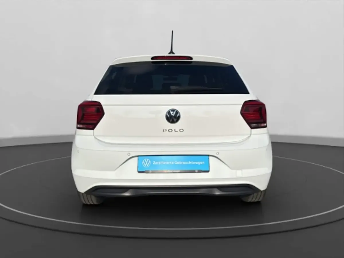 Używany VW Polo Active 95 KM (69 kW) 2021 Biały Hatchback