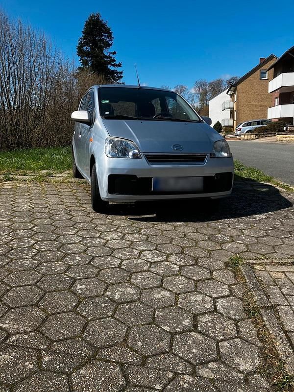 Gebraucht Daihatsu Cuore 58 PS (42 kW) 2003 Grau Kleinwagen
