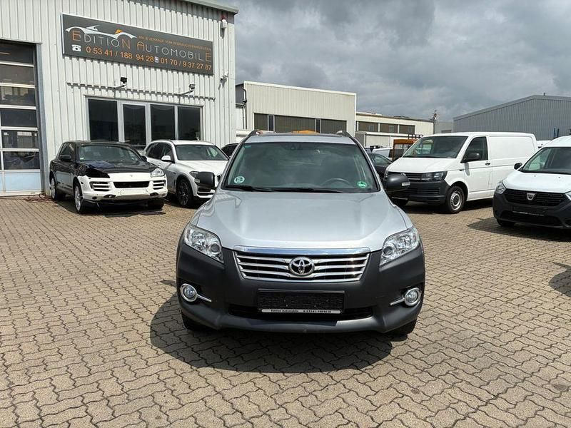 Gebraucht Toyota RAV4 Executive 150 PS (110 kW) 2011 Silber SUV