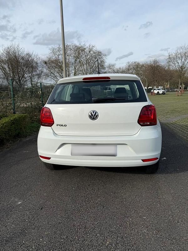 Gebraucht VW Polo 60 PS (44 kW) 2014 Weiß Kleinwagen
