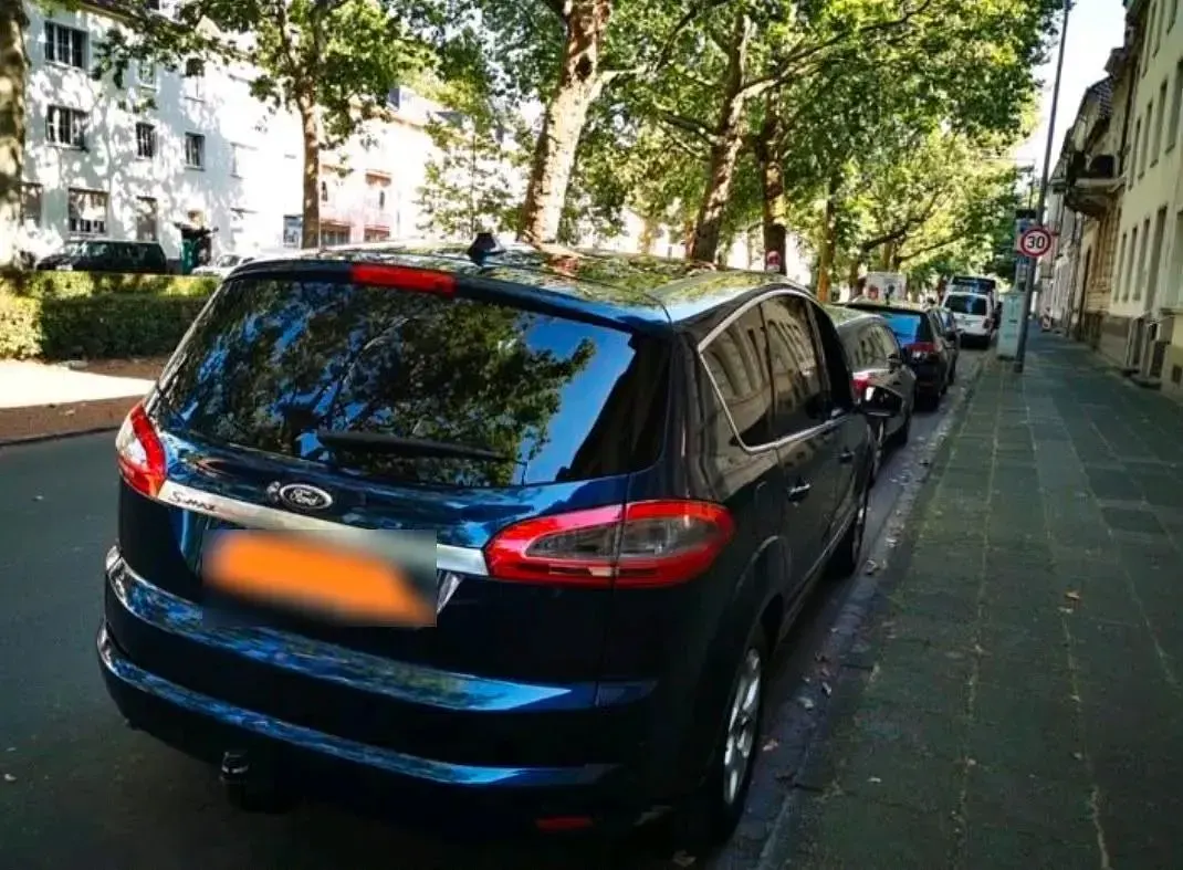 Gebraucht Ford S-MAX S 163 PS (119 kW) 2011 Blau Van / Kleinbus