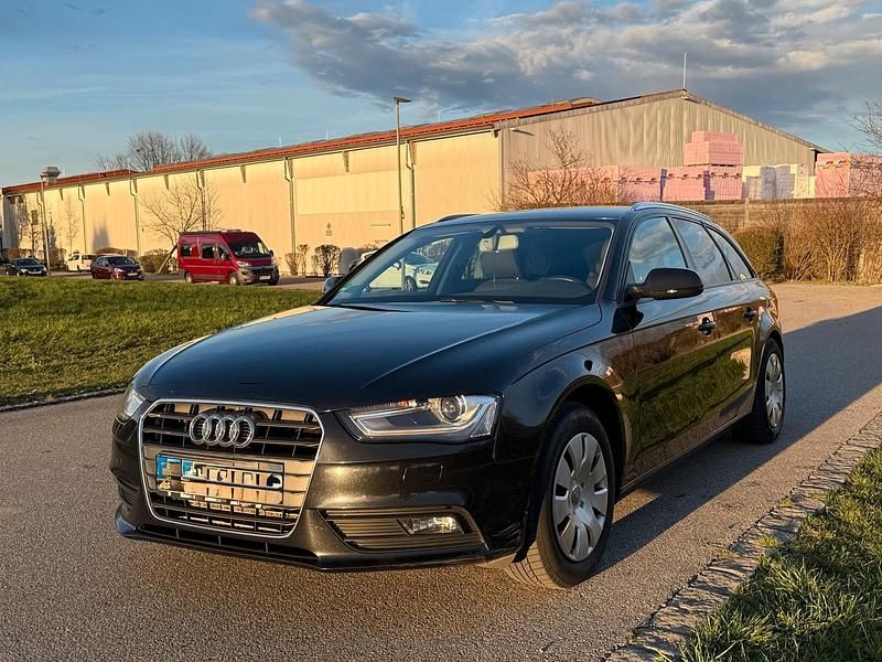 Second-hand Audi A4 150 CP (110 kW) 2013 Negru Break