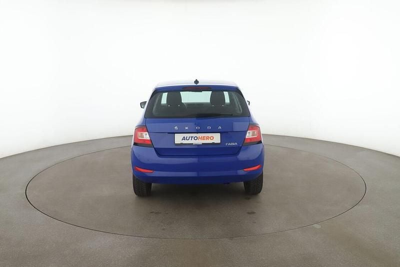 Gebraucht Skoda Fabia Cool Plus 60 PS (44 kW) 2020 Blau Limousine