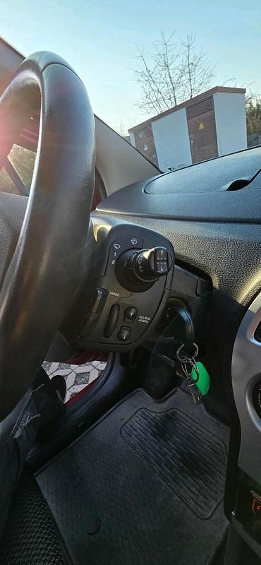 Gebraucht Renault Modus 100 PS (73 kW) 2010 Rot Van / Kleinbus