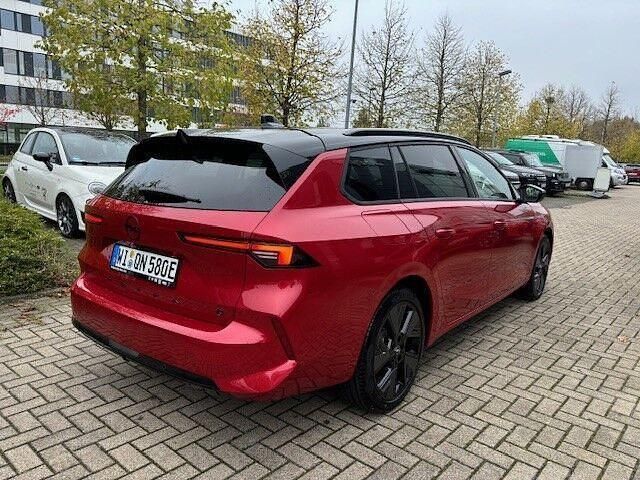 Gebraucht Opel Astra 114 kW (156 PS) 2024 Kardio rot metallic/mineralef Kombi