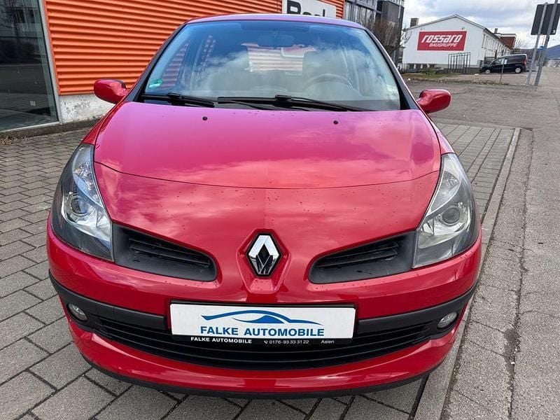 Gebraucht Renault Clio III Dynamique 111 PS (81 kW) 2006 Rot Limousine