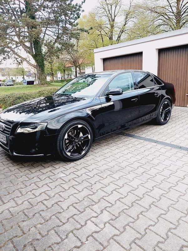 Schwarz Gebraucht 2011 Audi A4 Limousine | 7.490 € (Guter Preis) - Bild 1/4