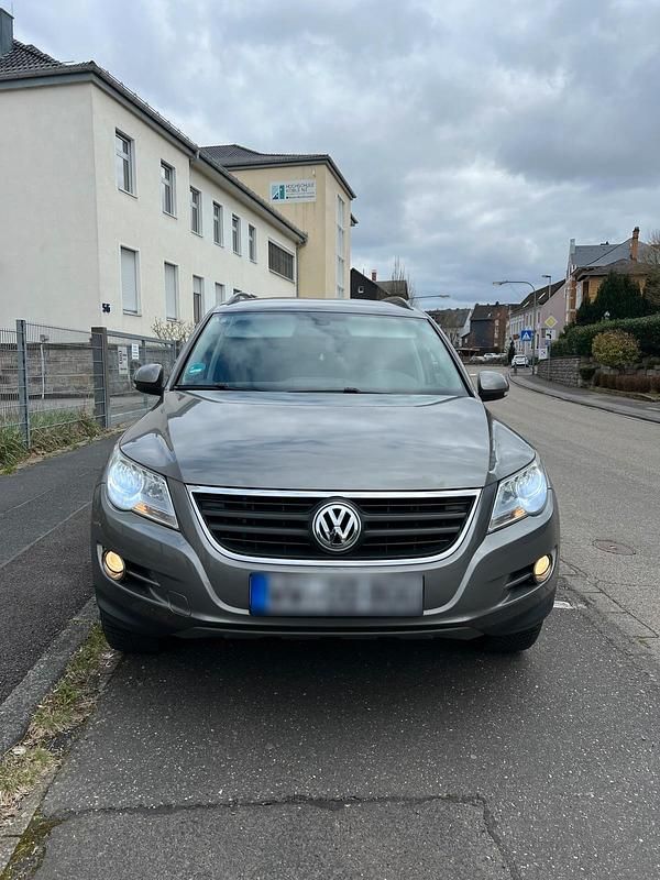 Gebraucht VW Tiguan 140 PS (102 kW) 2007 Grau SUV