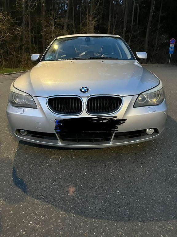 Gebraucht BMW 525 177 PS (130 kW) 2005 Grau Limousine