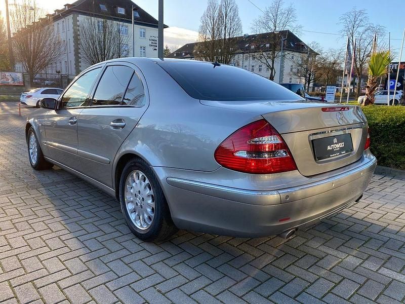 Gebraucht Mercedes E320 Avantgarde 224 PS (164 kW) 2002 Grau Limousine