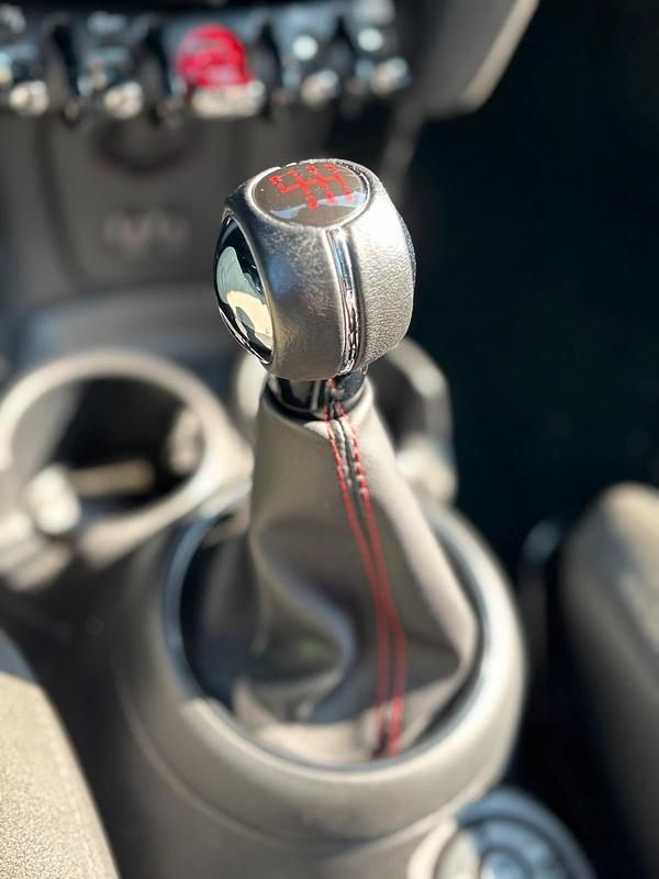 Gebraucht Mini John Cooper Works 192 PS (141 kW) 2019 Schwarz Kleinwagen