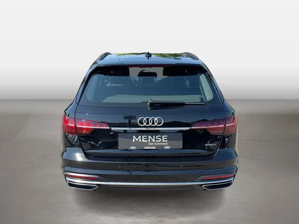 Gebraucht Audi A4 Advanced Plus 204 PS (150 kW) 2021 Mythosschwarz Kombi
