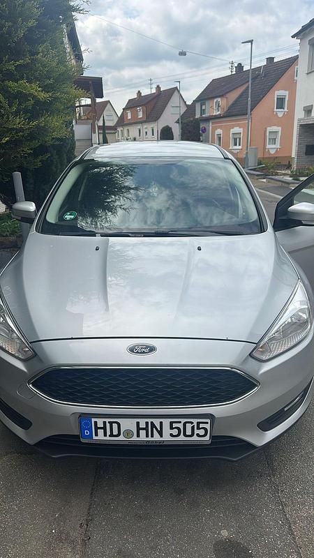 Gebraucht Ford Focus 150 PS (110 kW) 2016 Silber Kombi