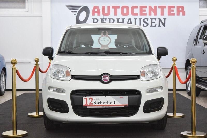 Weiß Gebraucht 2016 Fiat Panda Pop Kleinwagen | 6.699 € - Bild 1/4