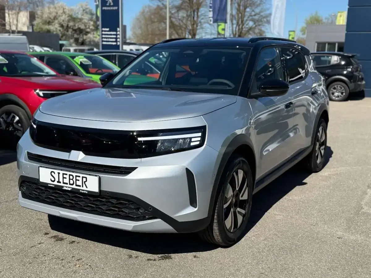 Usata Opel Frontera 101 CV (74 kW) 2025 Grigio SUV