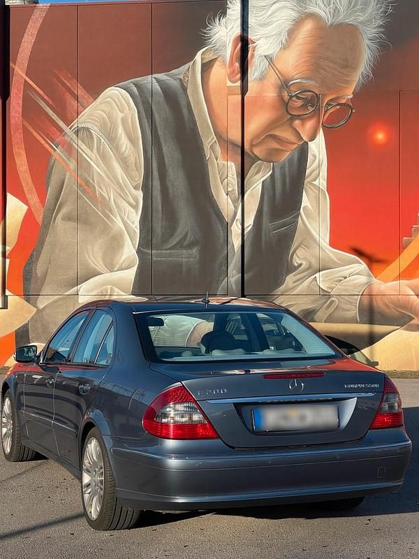 Gebraucht Mercedes E200 Avantgarde 184 PS (135 kW) 2006 Blau Limousine