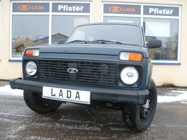 Gebraucht Lada niva 83 PS (61 kW) 2011 Grün SUV