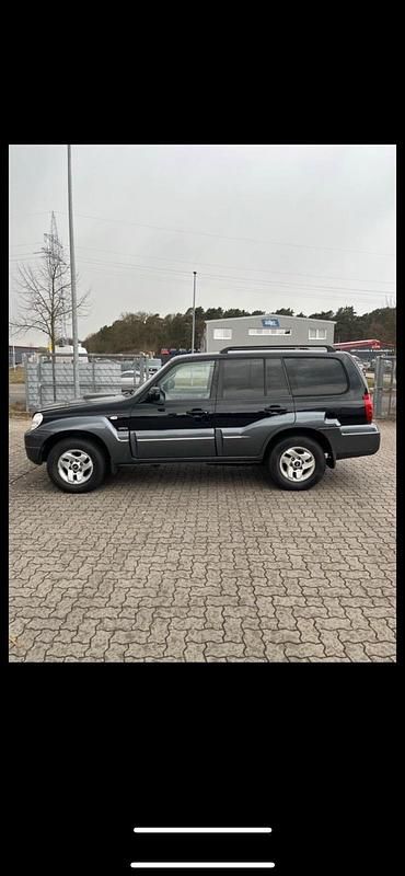 Schwarz Gebraucht 2004 Hyundai Terracan SUV | 5.999 € (Teuer) - Bild 1/4