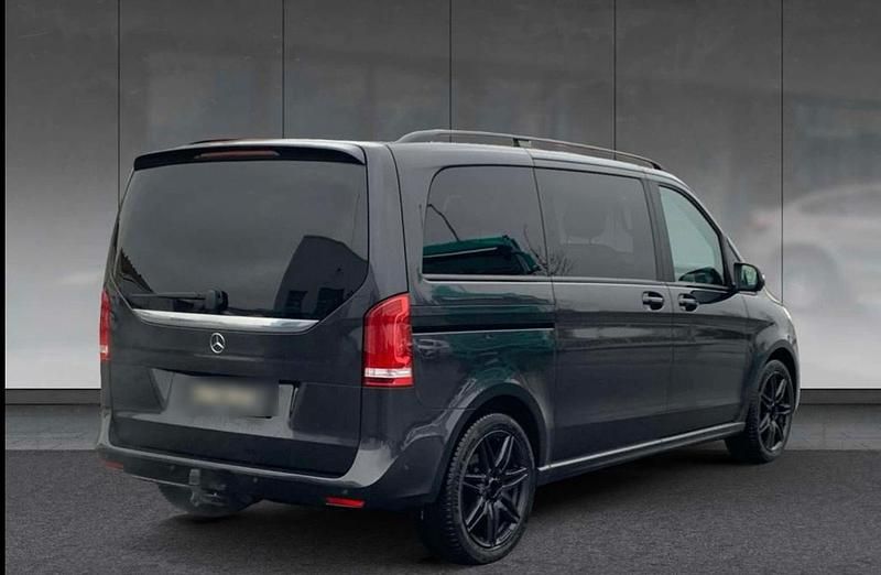 Gebraucht Mercedes V300 Avantgarde Edition 237 PS (174 kW) 2020 Grau Van / Kleinbus