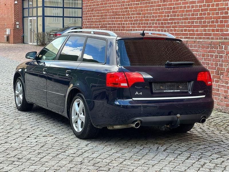 Gebraucht Audi A4 163 PS (119 kW) 2005 Blau Kombi