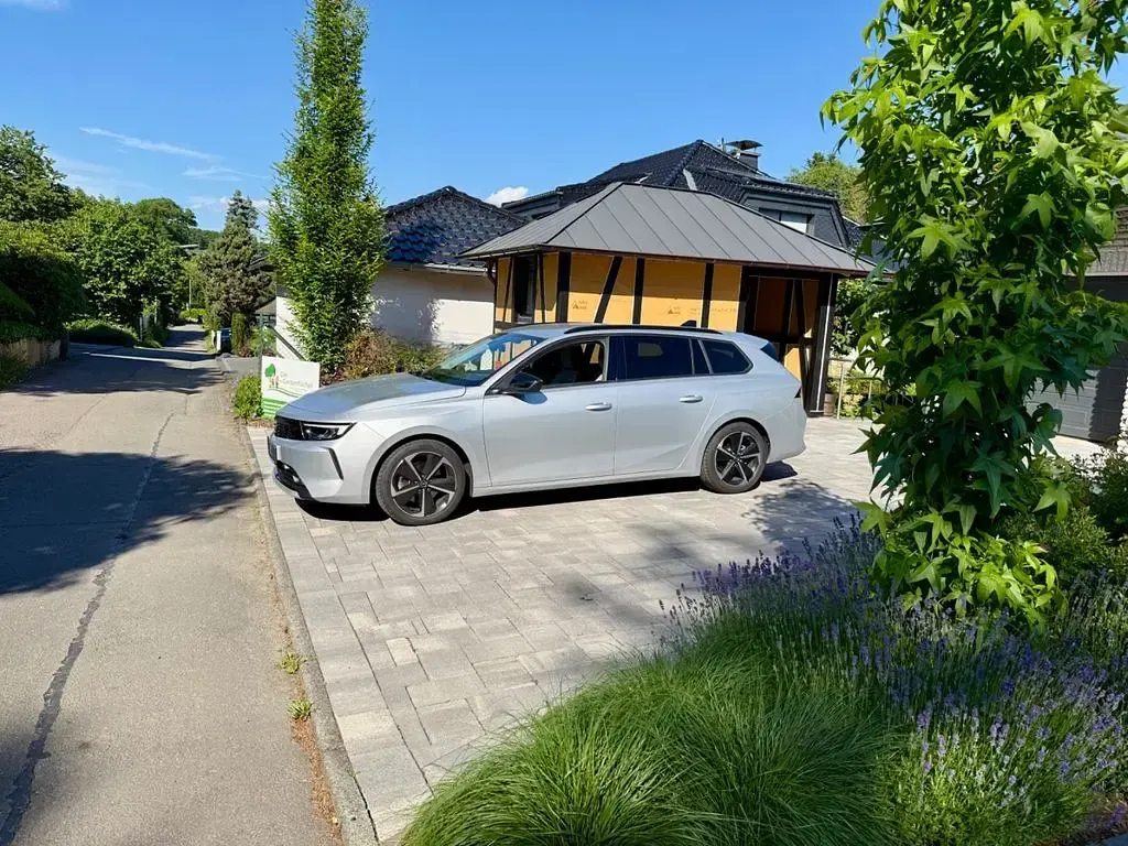 Gebraucht Opel Astra Business Elegance 131 PS (96 kW) 2024 Grau Kleinwagen