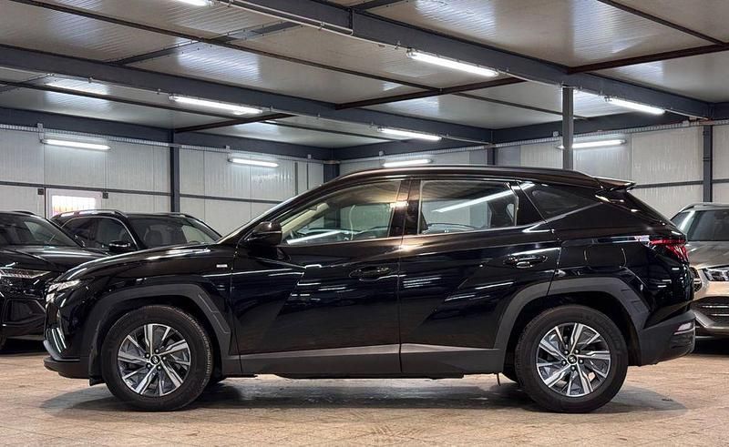 Gebraucht Hyundai Tucson Select 136 PS (100 kW) 2021 Schwarz SUV