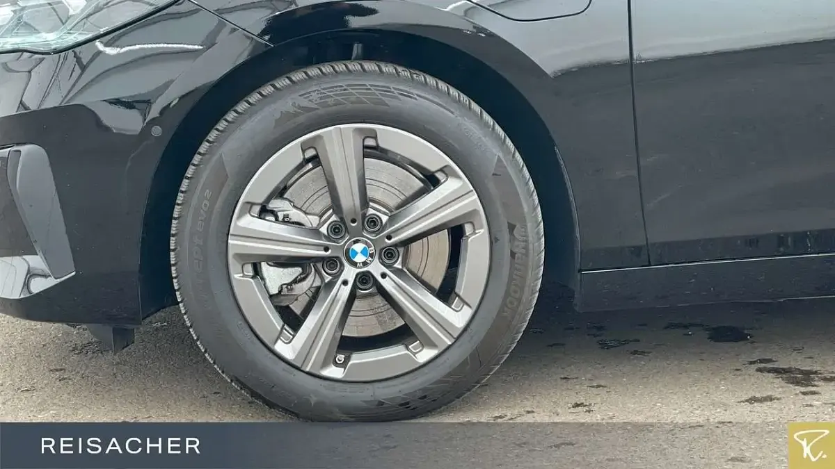 Gebraucht BMW 230 326 PS (239 kW) 2025 Schwarz Van / Kleinbus