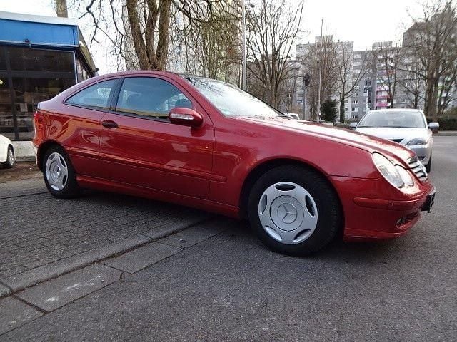 Gebraucht Mercedes C180 129 PS (94 kW) 2001 Orange
