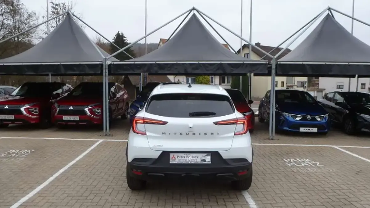 Neu Mitsubishi ASX Plus 91 PS (66 kW) 2025 Himalayaweiß SUV